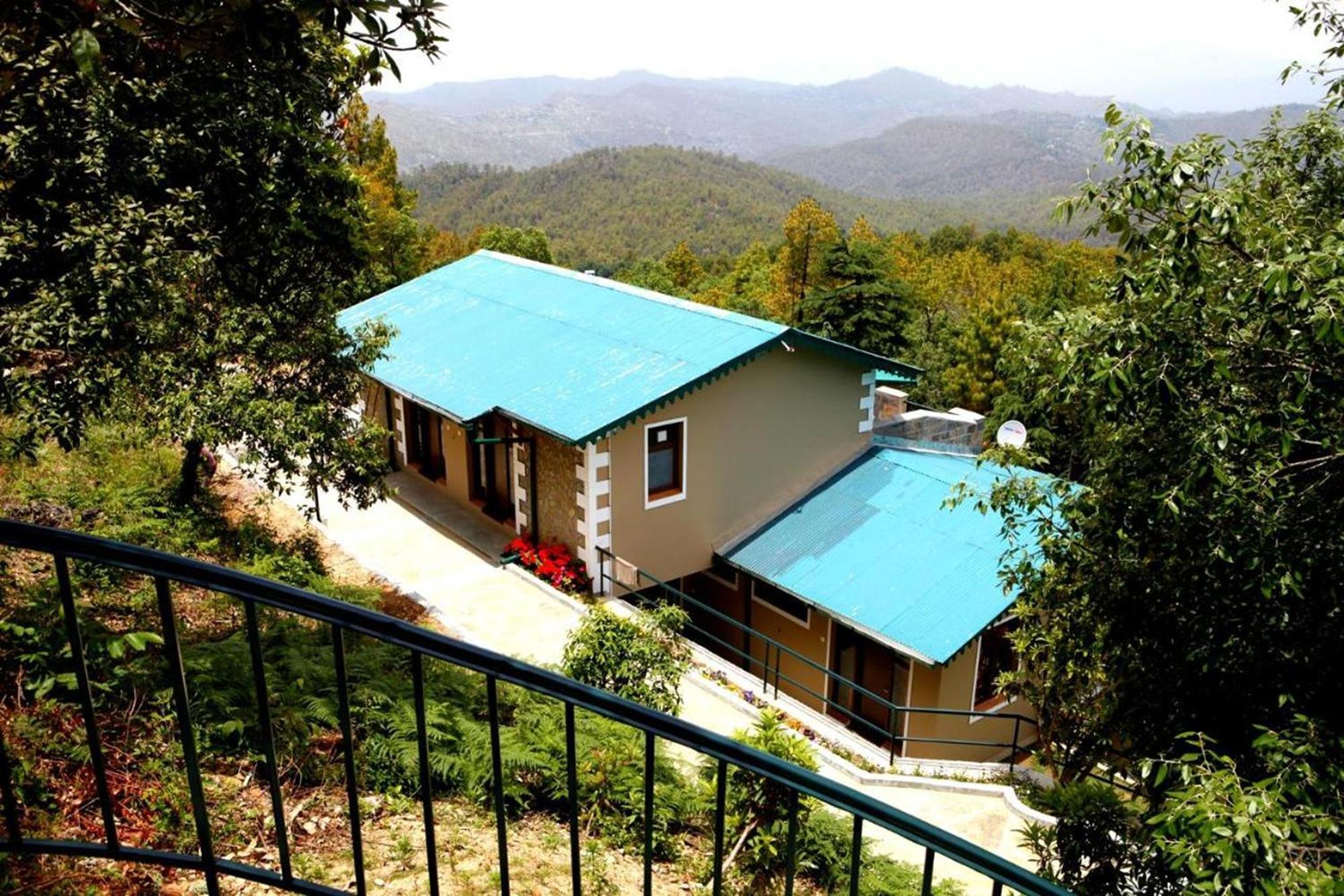 Blusalzz Escapade Anant Rasa Resort - Ranikhet Shitlakhet Kültér fotó