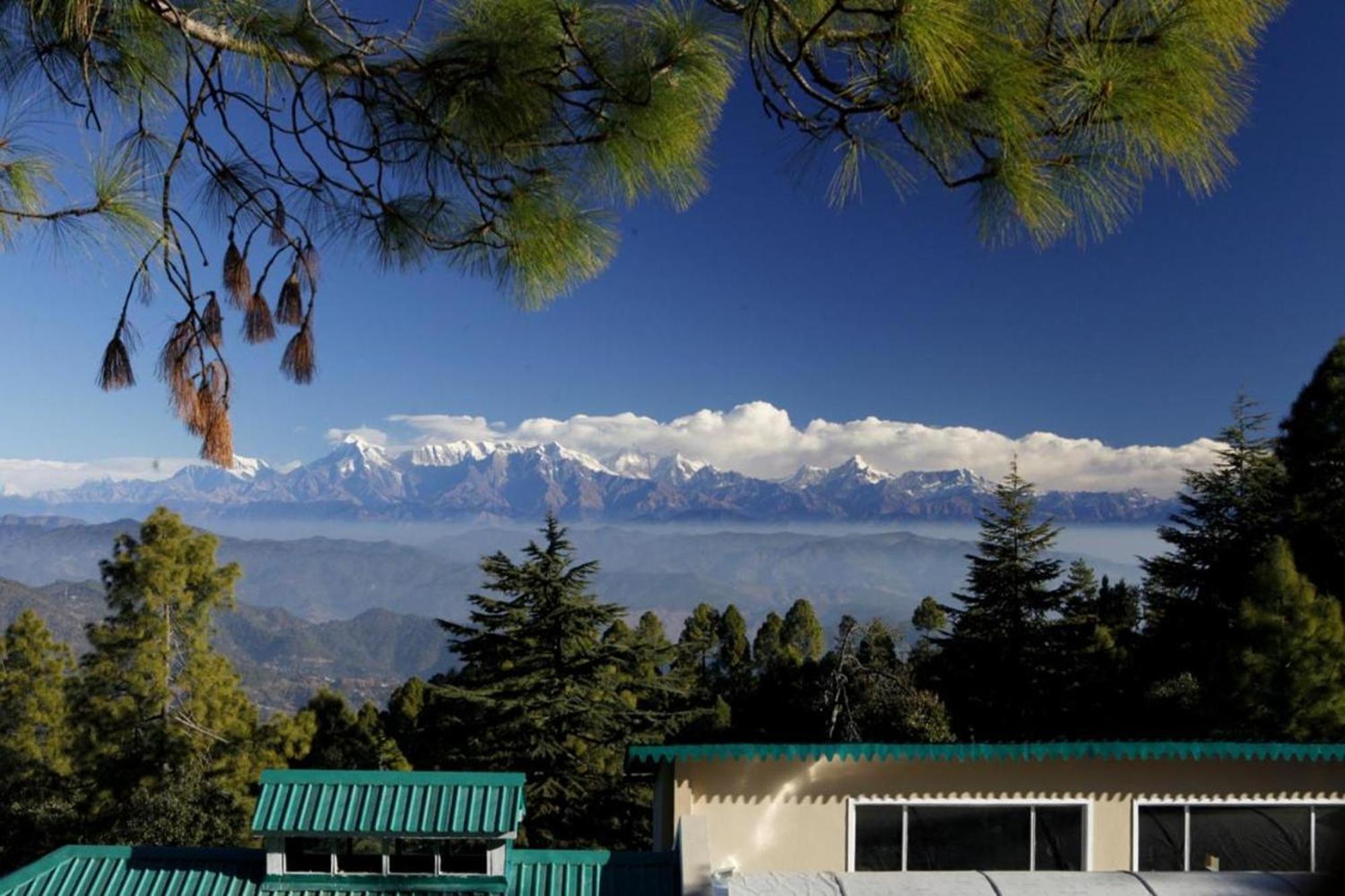 Blusalzz Escapade Anant Rasa Resort - Ranikhet Shitlakhet Kültér fotó